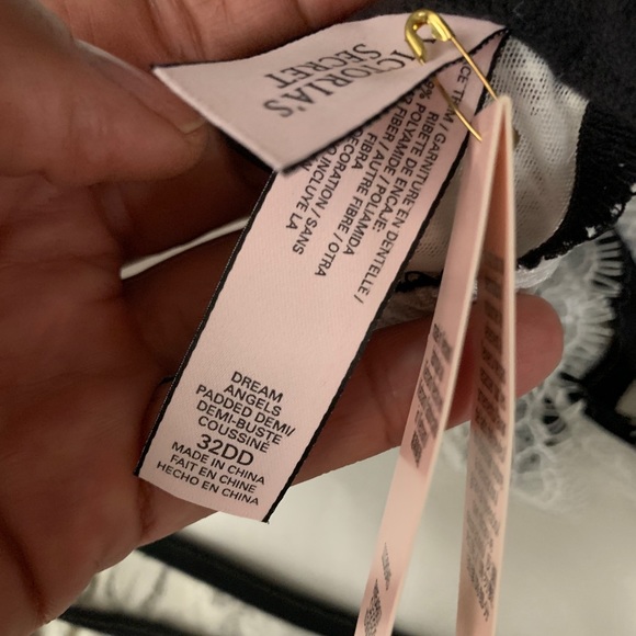 Victoria’s Secret 3 pieces set - Picture 15 of 15